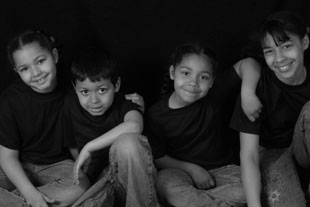 img_kidsbw.jpg